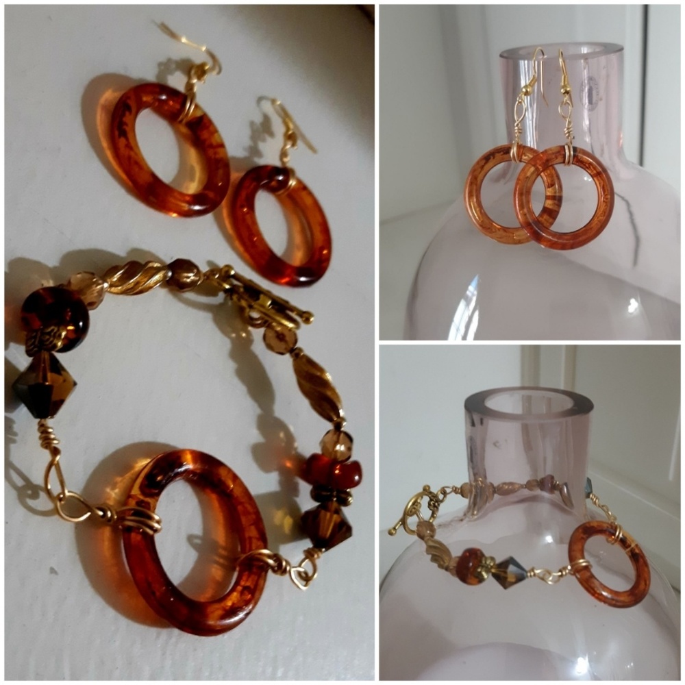 Bakelite Bracelet and Earrings